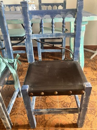 Mesa y 4 Sillas Madera Maciza