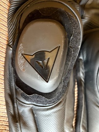 Mono de moto Dainese 2 piezas y botas Alpinestars