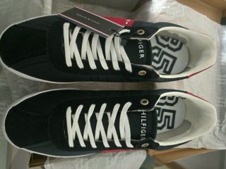 Zapatillas Tommy Hilfiger originales Negras y Roja