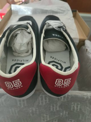 Zapatillas Tommy Hilfiger originales Negras y Roja