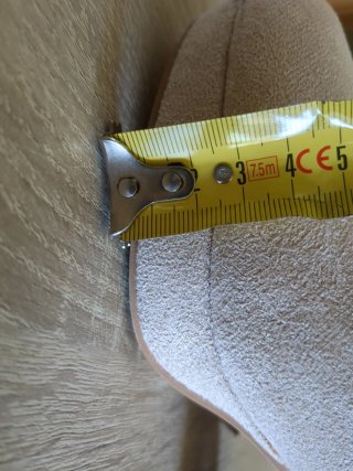 Zapatos de tacón beige mujer