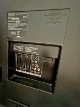 Televisores SONY 40" y LG 30"