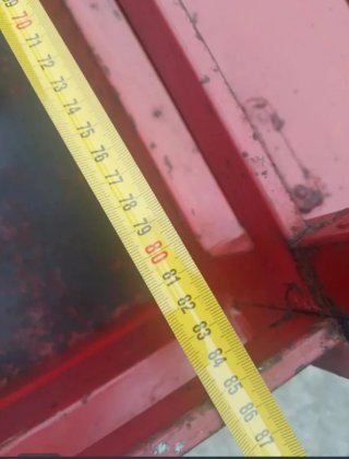 Remolque basculante rojo
