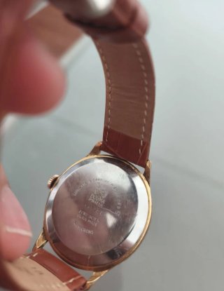 Reloj Dogma Prima Vintage Dorado