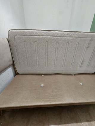 Colchones + base tapizada 6 patas de madera