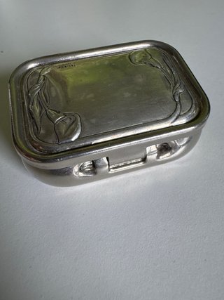 Pastillero antiguo plateado