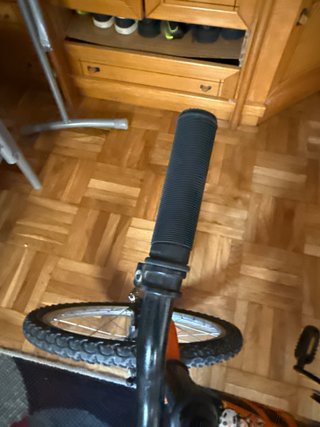 Bicicleta infantil naranja