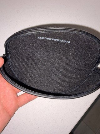 Funda gafas Emporio Armani negra
