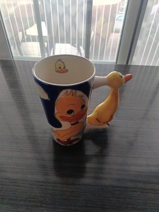 Taza grande de cerámica