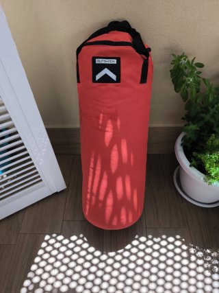 Saco de boxeo Outshock rojo