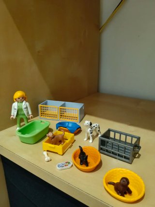 Playmobil veterinaria con animales y accesorios