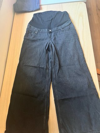Pantalones de maternidad negros y azules