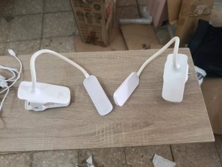 Lámpara LED táctil con pinza