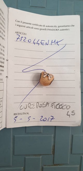 Charm Pandora Cuore Bombato con garanzia