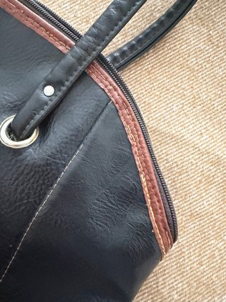 Bolso Moschino Negro Logo Metálico Y2K Vintage