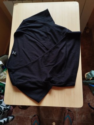 Camiseta SHEIN negra talla S