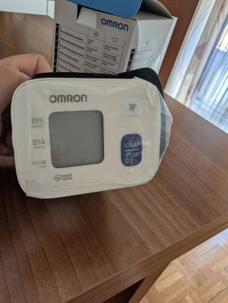 Tensiómetro Muñeca Omron RS1