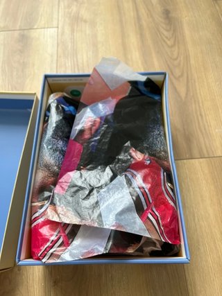 Jordan 4 Guava Ice Edición Limitada Talla 40