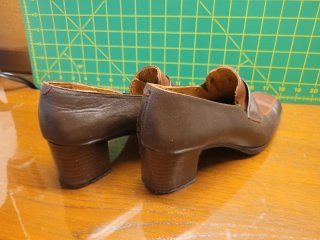 Zapatos de piel auténtica marrones