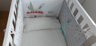 Cuna Sweet Bear con colchón, funda y ajuar