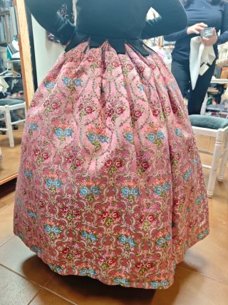 Traje de fallera SIN MANTELETAS