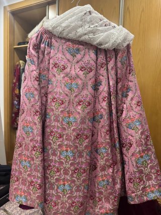 Traje de fallera SIN MANTELETAS