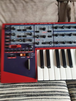 Clavia Nord Lead 2X Sintetizador Virtual
