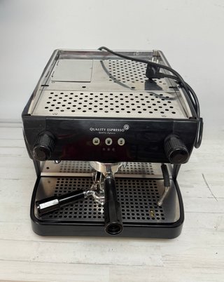 Cafetera Quality Espresso Ruby pro 1 año garantia