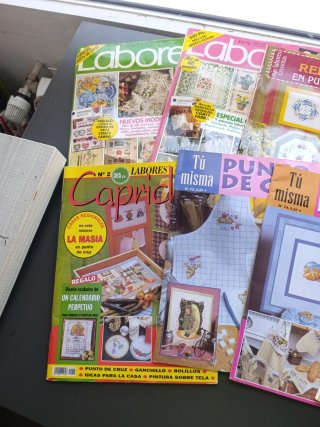 Lote de 10 revistas de labores