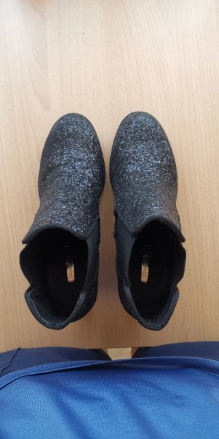Botines negros purpurina CORINA