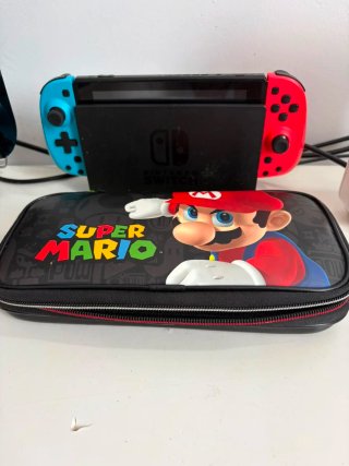 Nintendo Switch Azul y Rojo