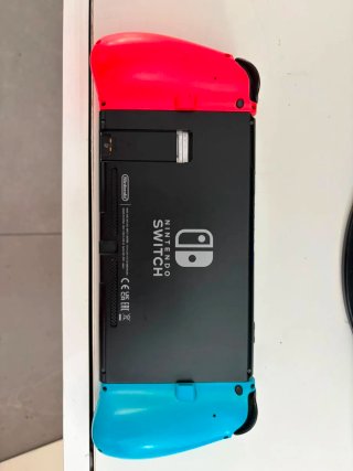 Nintendo Switch Azul y Rojo