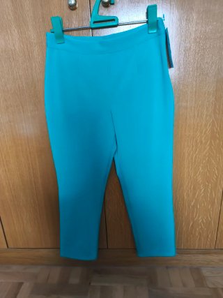Camisa con cremallera color turquesa y pantalón L