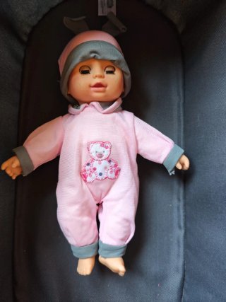 Carrito de muñecas con bebé