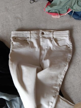 Lote 4 Pantalones Pitillo. 12€ los 4.