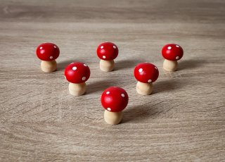 Set 6 funghi Amanita decorativi in legno