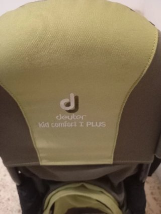 Silla porta bebé Deuter excursiones