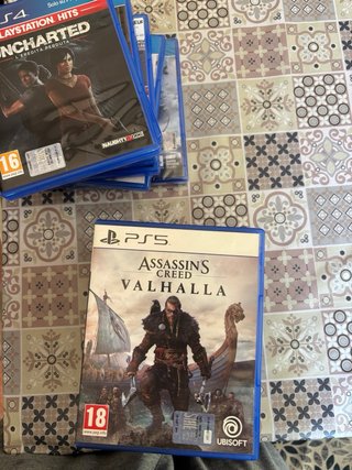 Lotto Giochi PS4/PS5: God of War, FIFA 23, Unchart
