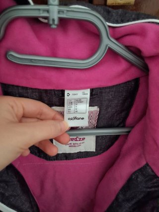 Abrigo impermeable Wed'ze gris y rosa