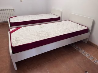 Cama Ikea ASKVOLL 90x200cm