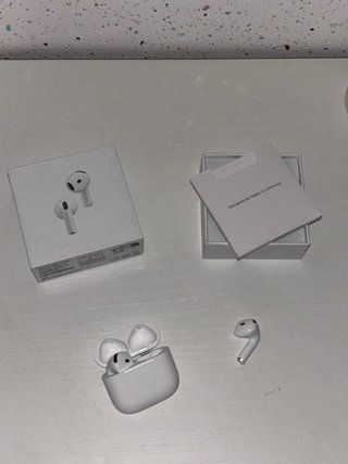 Airpods 4 ANC