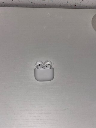Airpods 4 ANC