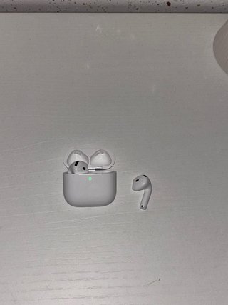 Airpods 4 ANC