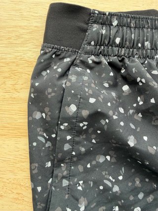 Pantalón corto Under Armour estampado