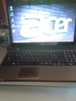 Portátil Acer Aspire 5741 i3