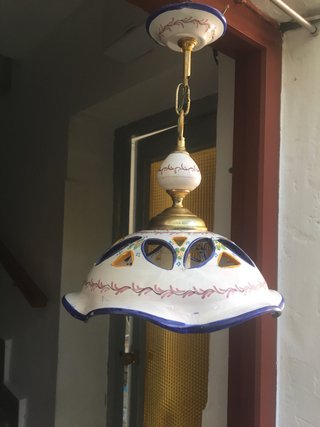 Lámpara techo cerámica azul y blanca de talavera