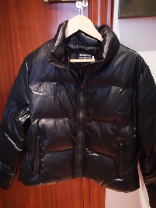 Cazadora negra polipiel Mujer. Talla M