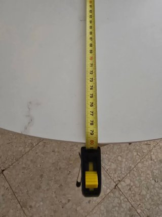 Urge!!Mesa de centro redonda mármol y metal dorado
