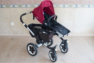 Bugaboo Donkey 2 Silla Paseo y Cuco Rojo