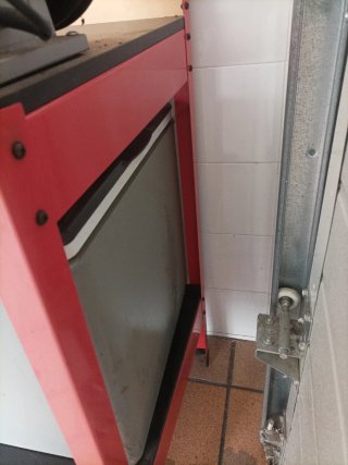 Frigorífico trivalente especial para caravana.